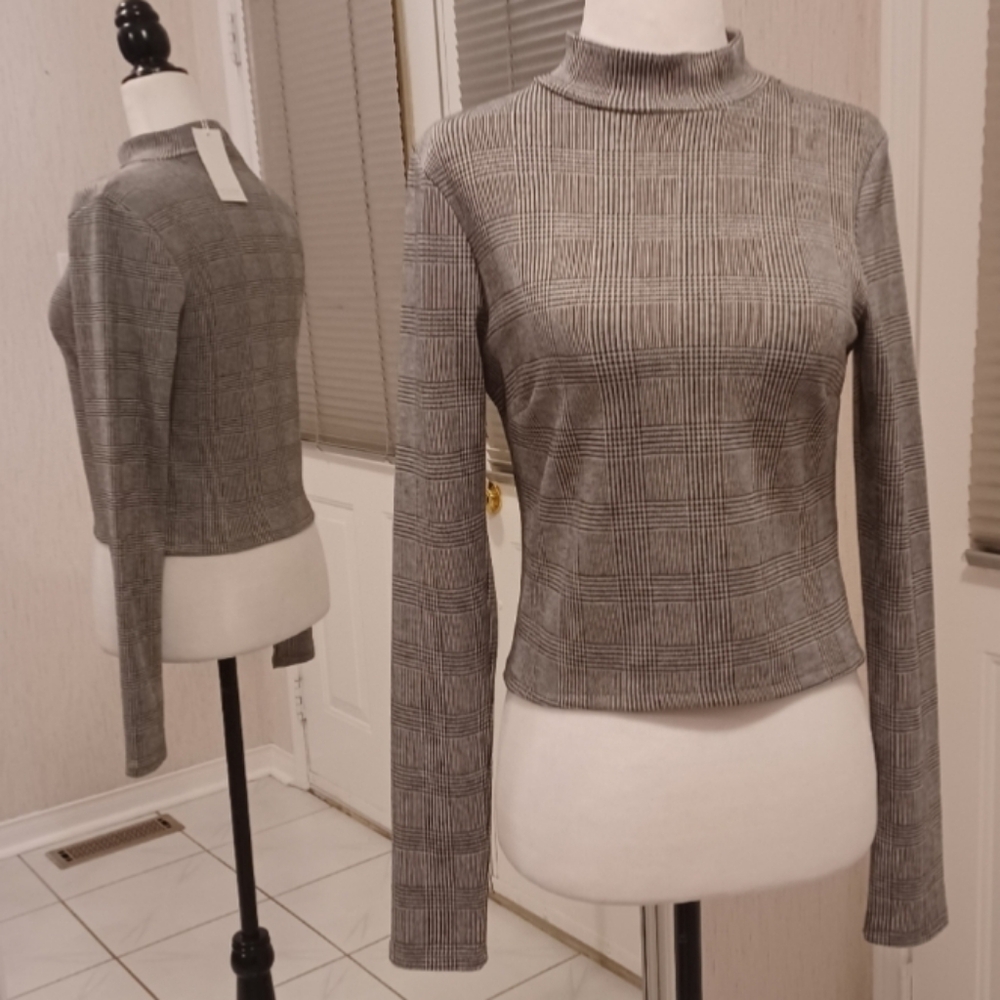 4/$80 New Black & White Plaid Mock Neck Top - Size XS